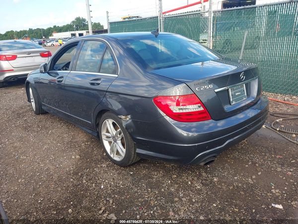 2014 MERCEDES-BENZ C 250 SPORT