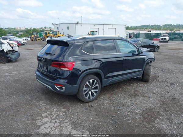 2022 VOLKSWAGEN TAOS 1.5T SE — I4