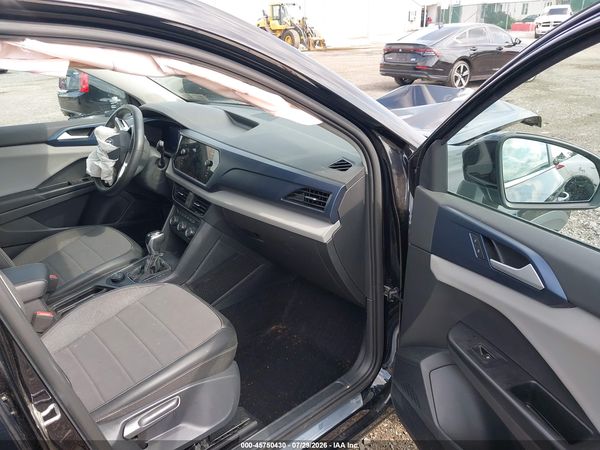 2022 VOLKSWAGEN TAOS 1.5T SE — I5