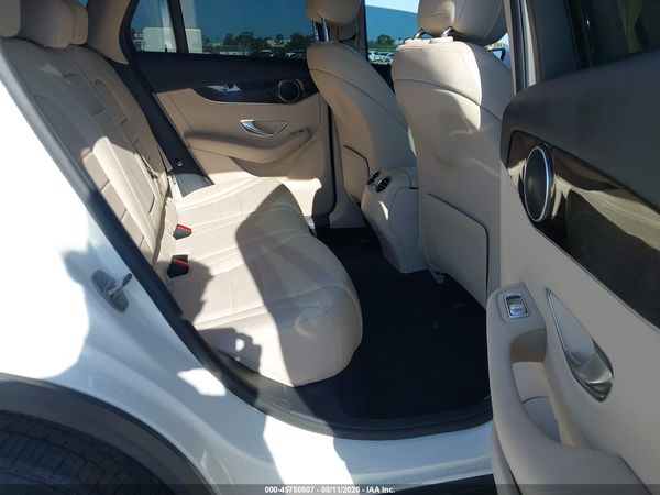 2016 MERCEDES-BENZ GLC 300 GLC300