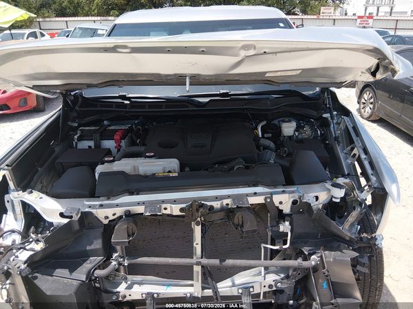 2025 TOYOTA TUNDRA SR