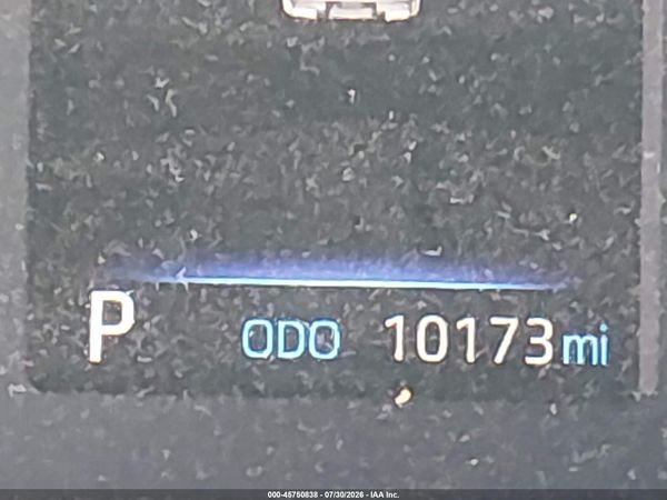 2025 TOYOTA TUNDRA SR