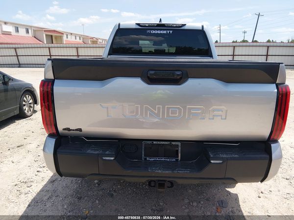 2025 TOYOTA TUNDRA SR