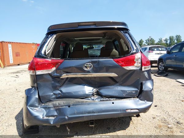 2014 TOYOTA SIENNA LIMITED 7 PASSENGER — I6