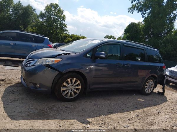 2014 TOYOTA SIENNA LIMITED 7 PASSENGER — I117