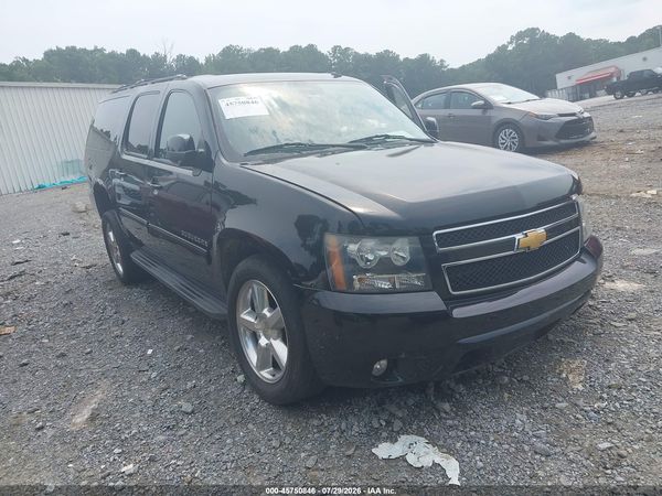 2013 CHEVROLET SUBURBAN LT — I1
