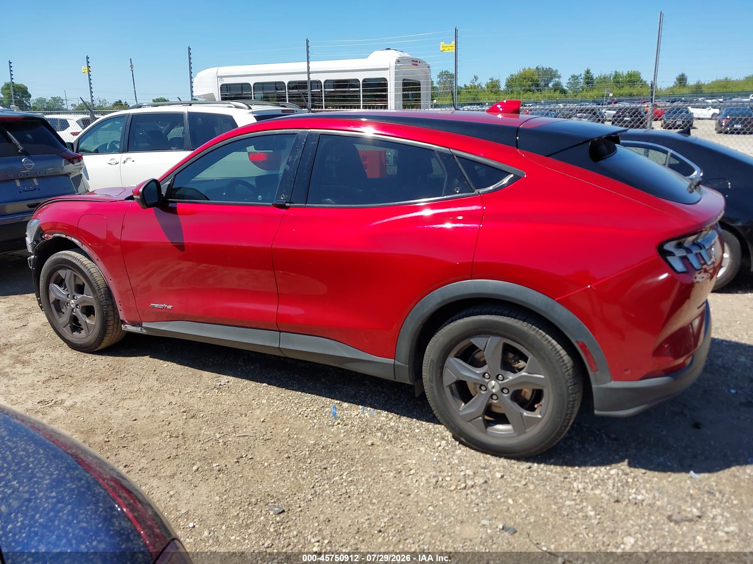 2022 FORD MUSTANG MACH-E SELECT