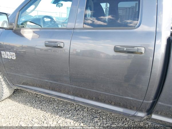2017 RAM 1500 TRADESMAN  4X4 6'4 BOX