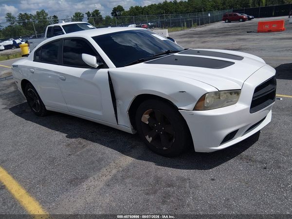 2013 DODGE CHARGER SE