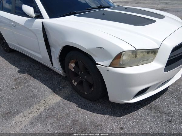 2013 DODGE CHARGER SE