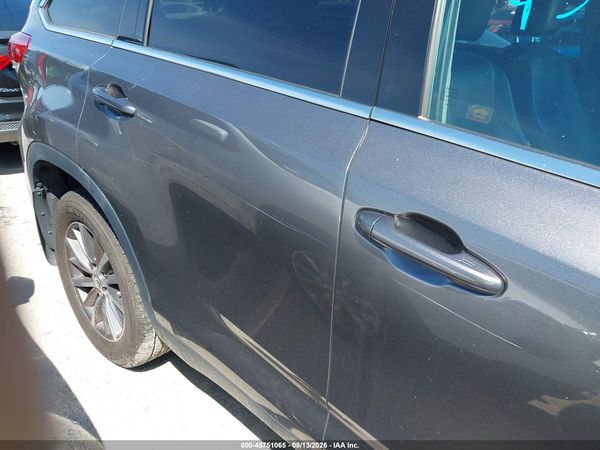 2019 TOYOTA HIGHLANDER XLE
