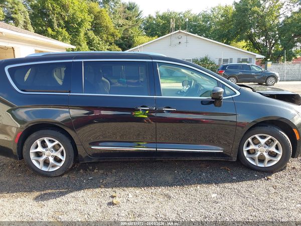 2018 CHRYSLER PACIFICA TOURING L