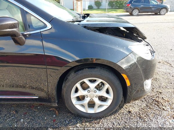 2018 CHRYSLER PACIFICA TOURING L
