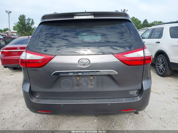 2017 TOYOTA SIENNA