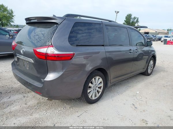2017 TOYOTA SIENNA