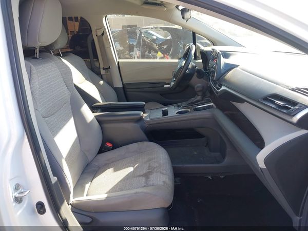 2021 TOYOTA SIENNA LE — I5