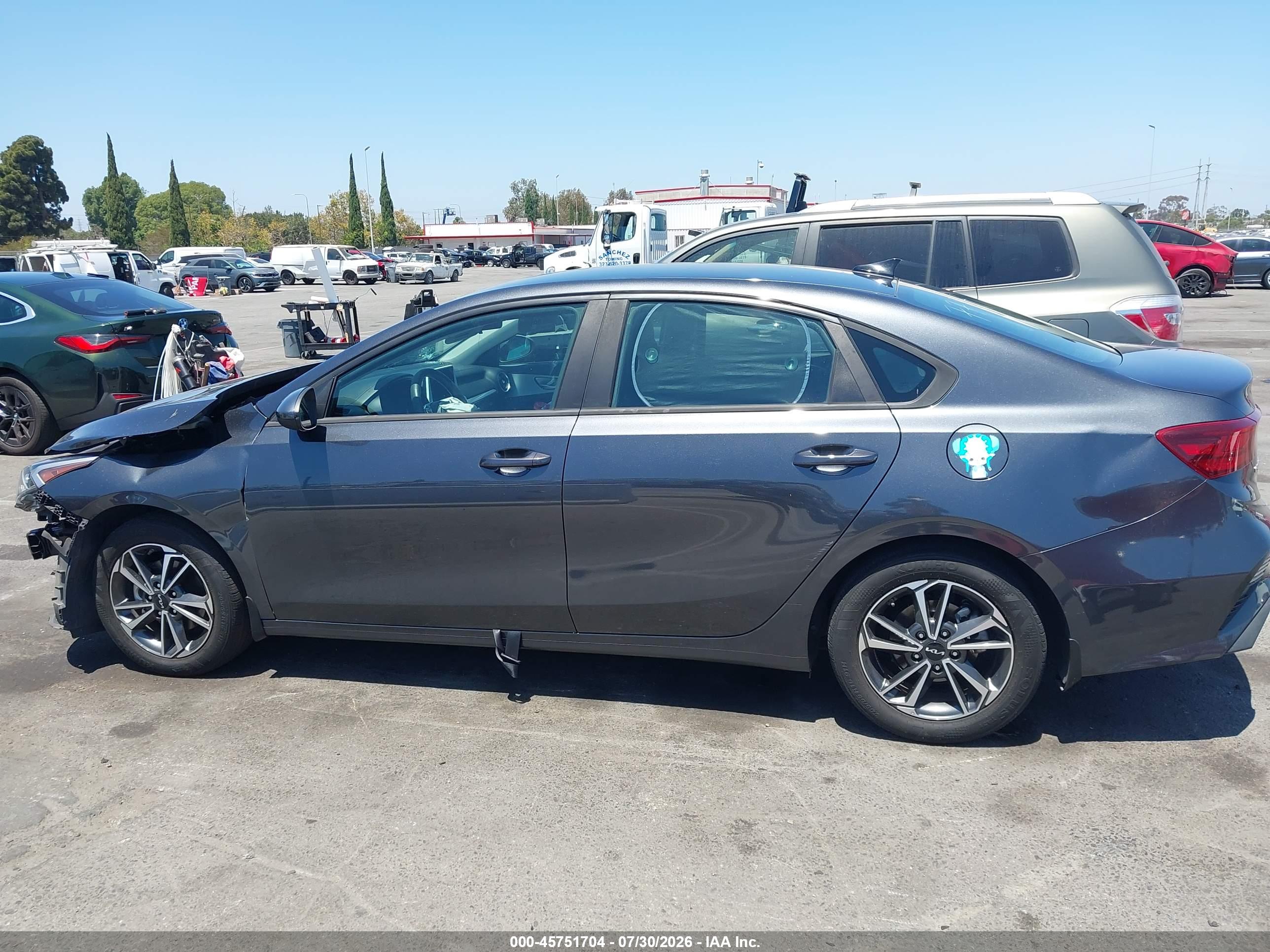 2022 KIA FORTE LXS