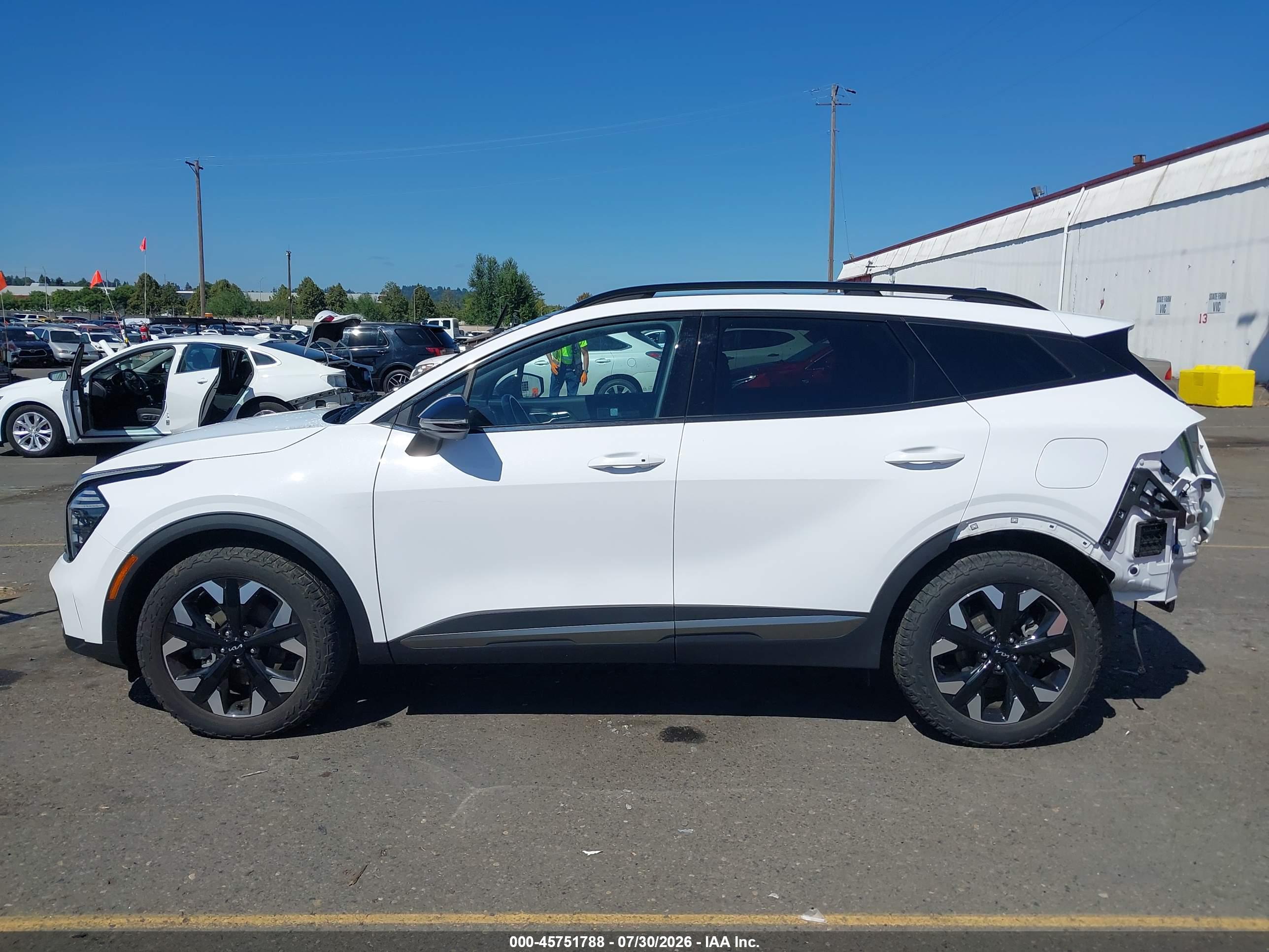 2024 KIA SPORTAGE X-LINE