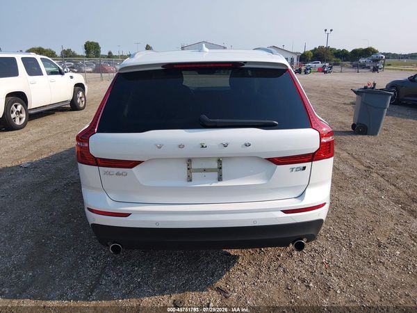 2021 VOLVO XC60 T5 MOMENTUM