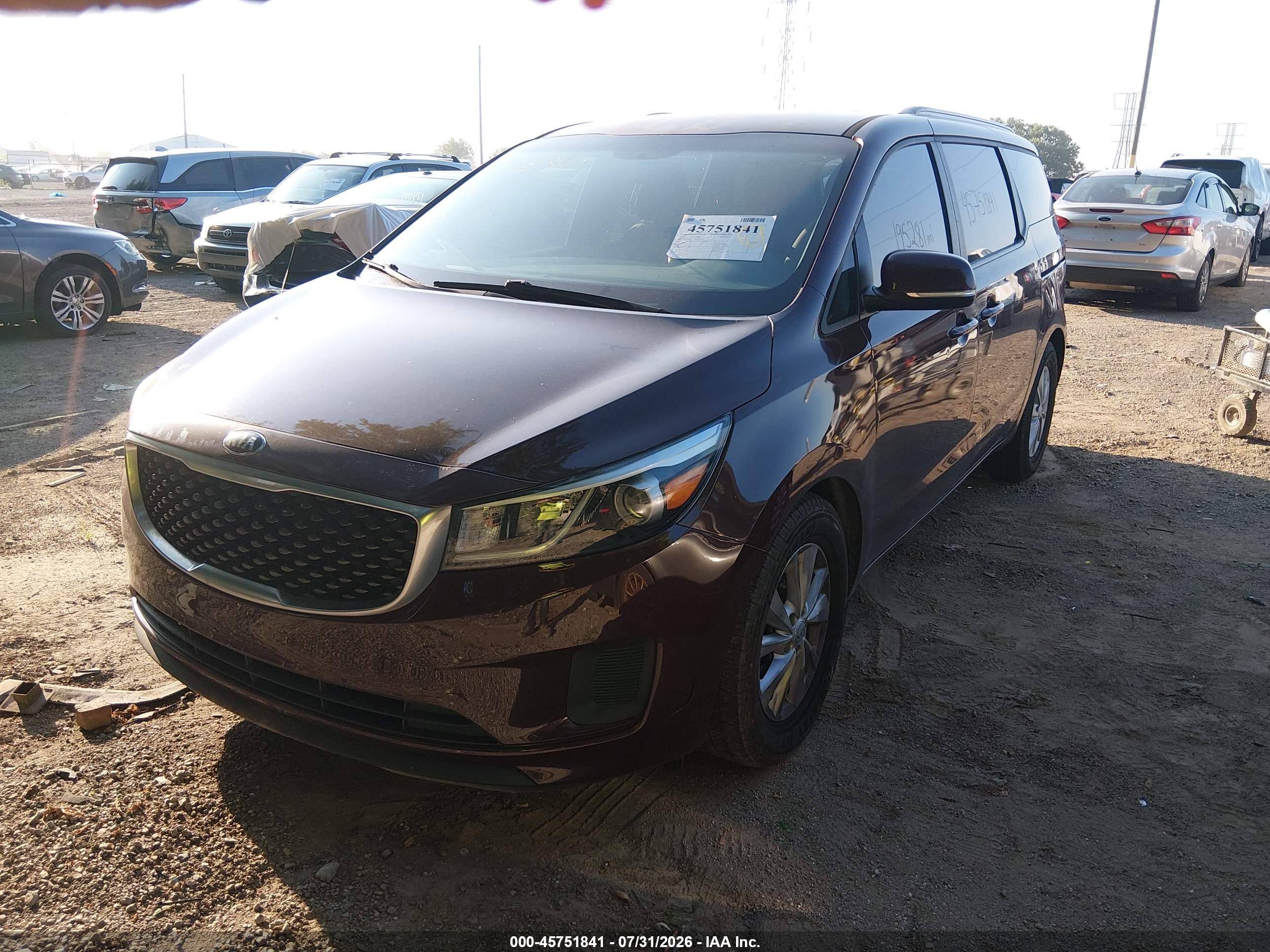 2016 KIA SEDONA LX