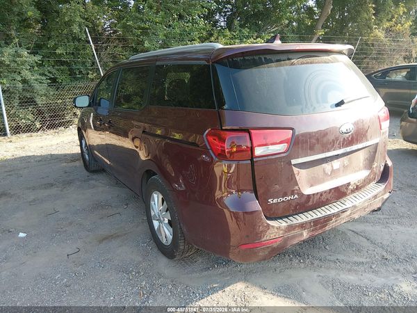 2016 KIA SEDONA LX
