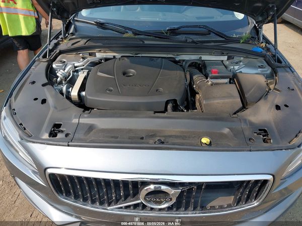 2017 VOLVO V90 CROSS COUNTRY T6