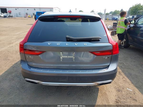 2017 VOLVO V90 CROSS COUNTRY T6
