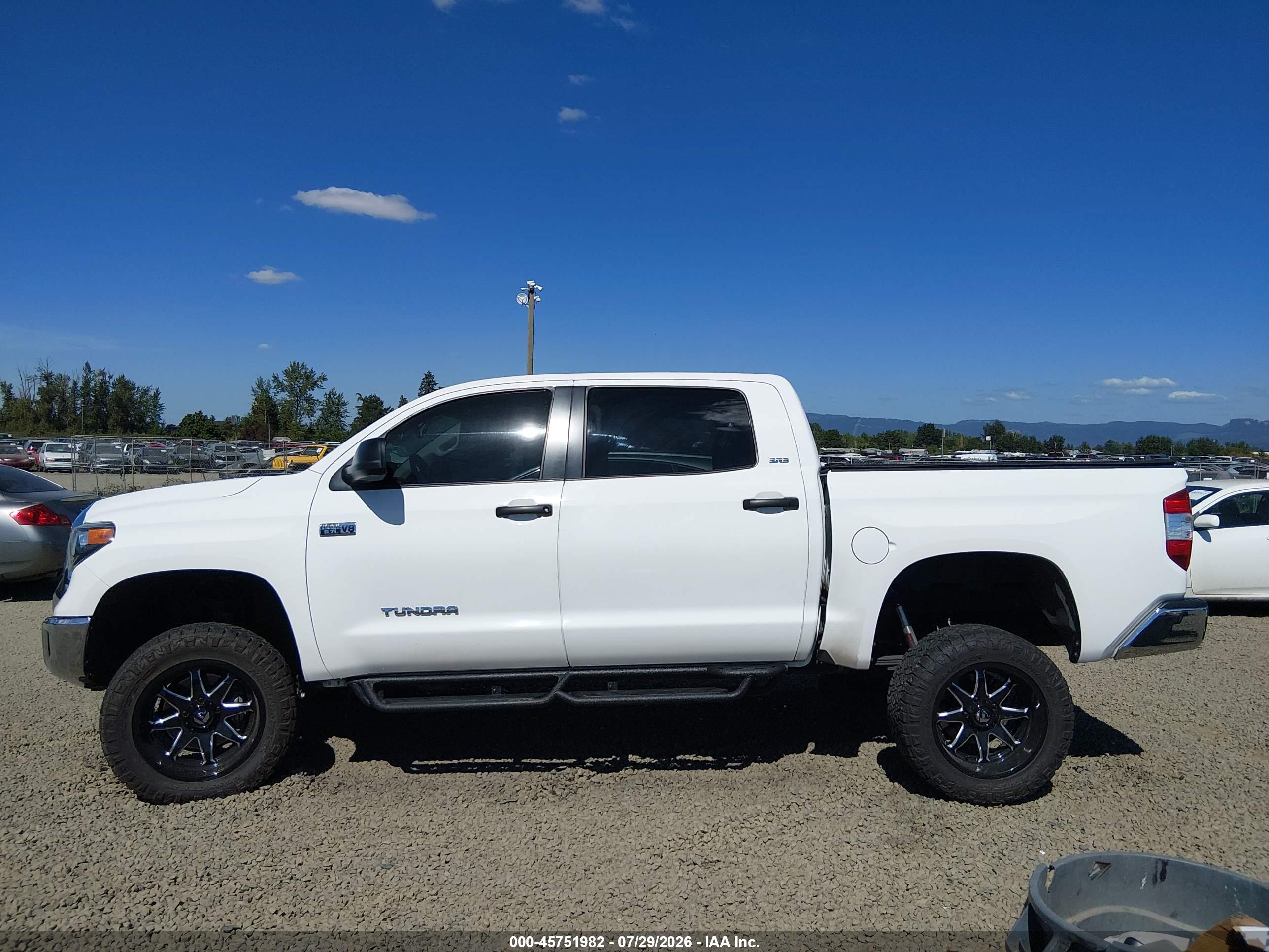 2020 TOYOTA TUNDRA SR5
