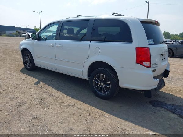 2017 DODGE GRAND CARAVAN SXT — I3