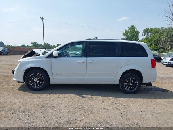 2017 DODGE GRAND CARAVAN SXT — I117