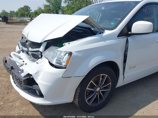 2017 DODGE GRAND CARAVAN SXT — I154