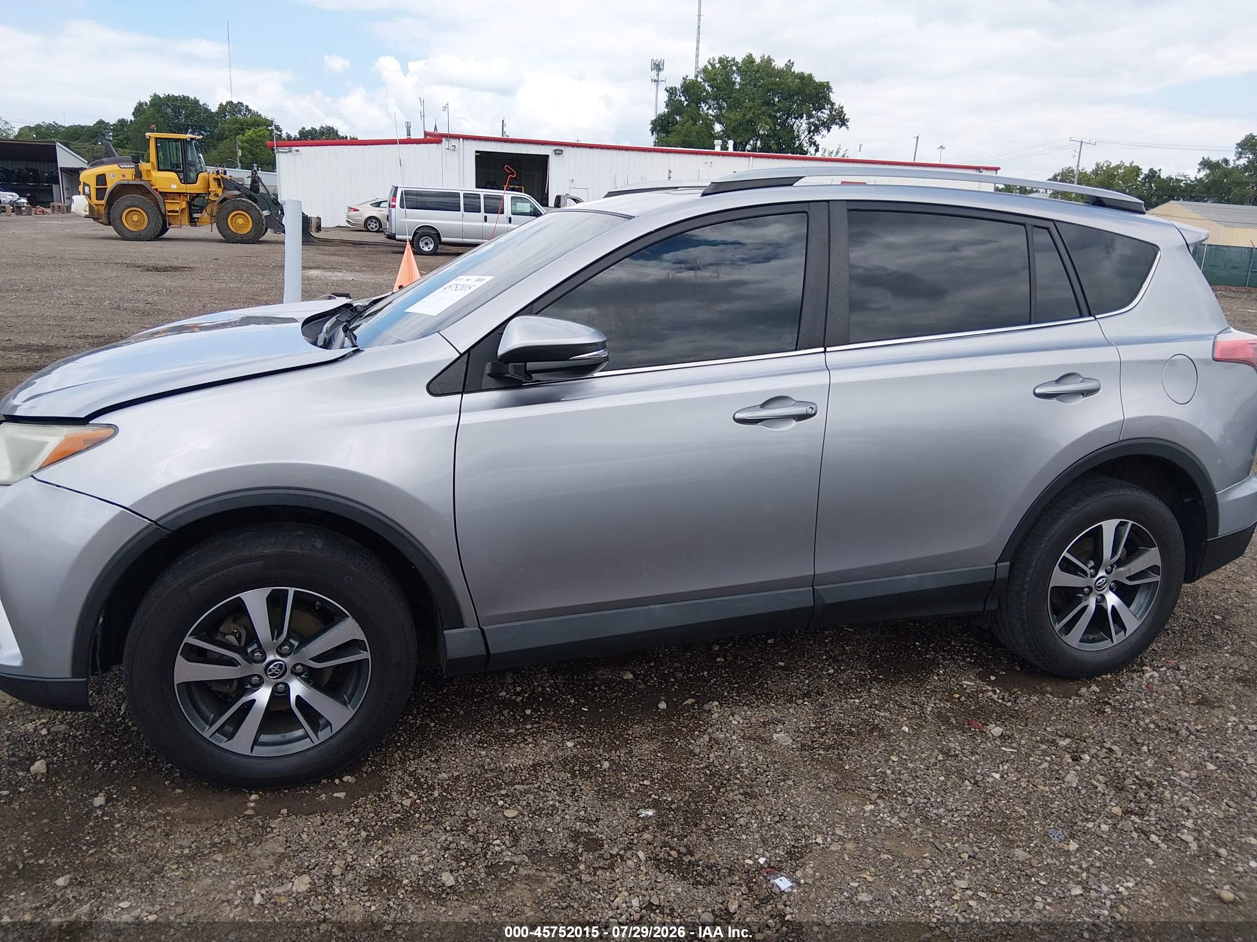 2017 TOYOTA RAV4 XLE
