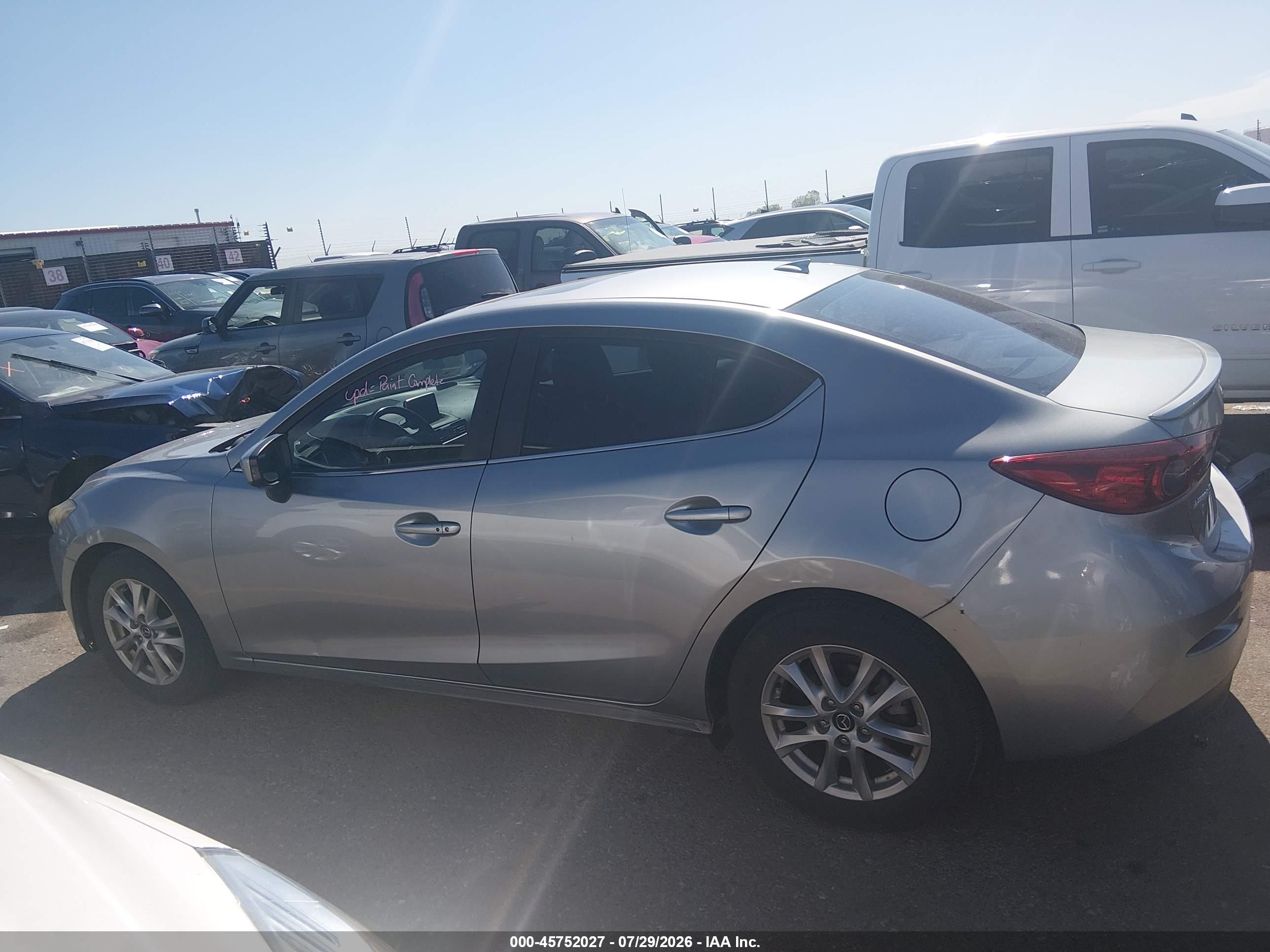 2016 MAZDA MAZDA3 I GRAND TOURING