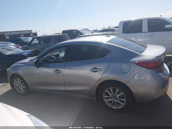 2016 MAZDA MAZDA3