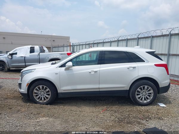 2017 CADILLAC XT5