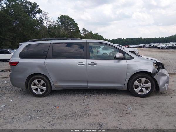 2015 TOYOTA SIENNA LE 8 PASSENGER