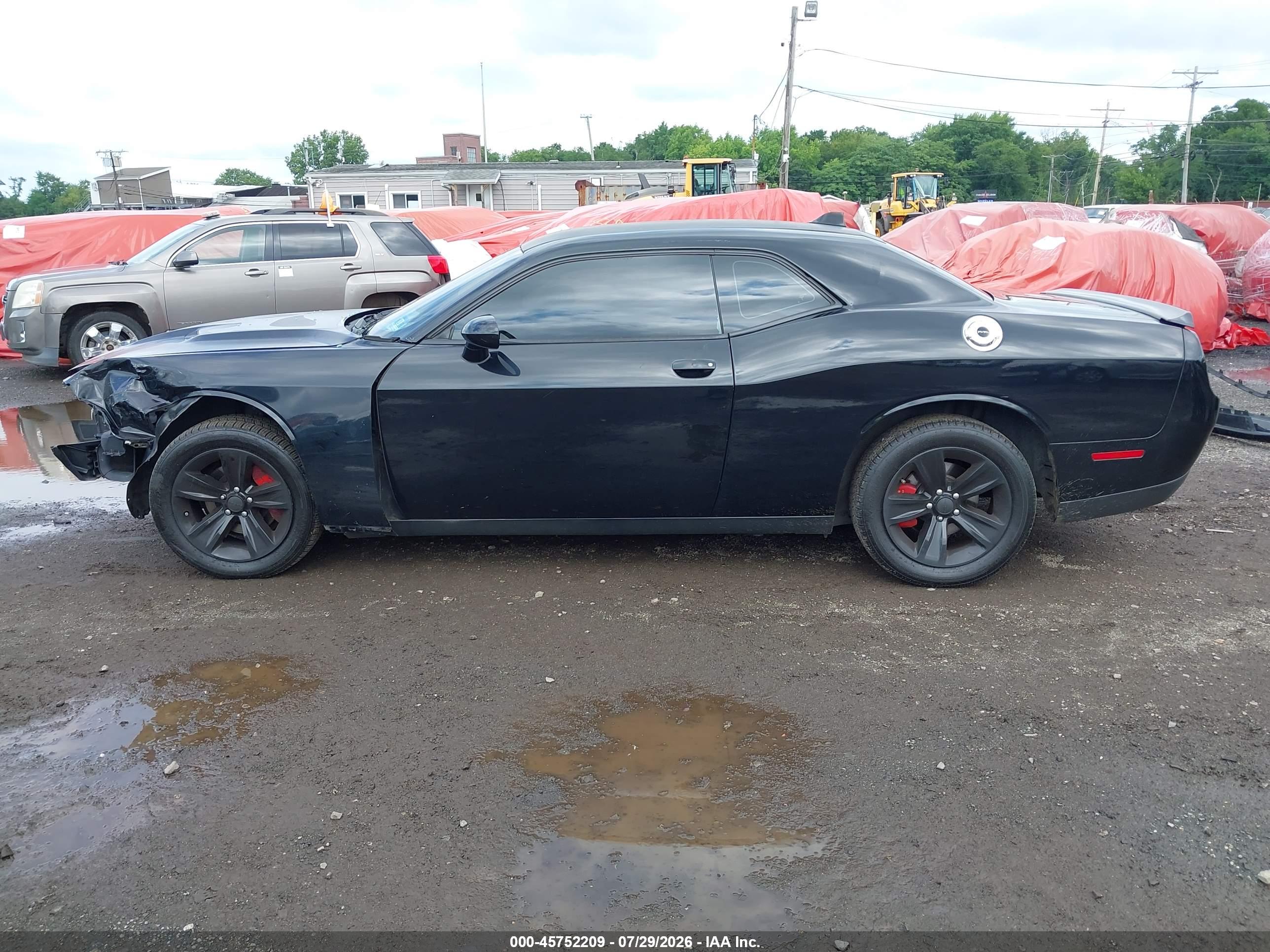 2016 DODGE CHALLENGER SXT