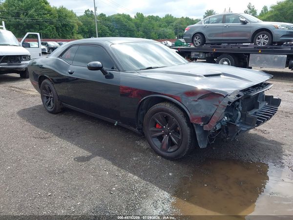 2016 DODGE CHALLENGER SXT