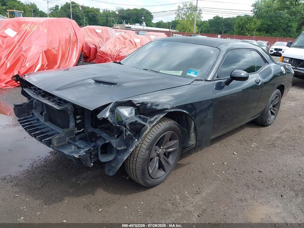 2016 DODGE CHALLENGER SXT