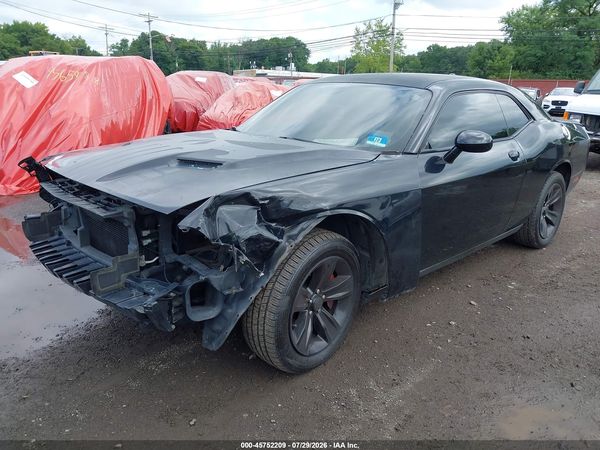 2016 DODGE CHALLENGER SXT