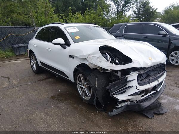 2020 PORSCHE MACAN — I1