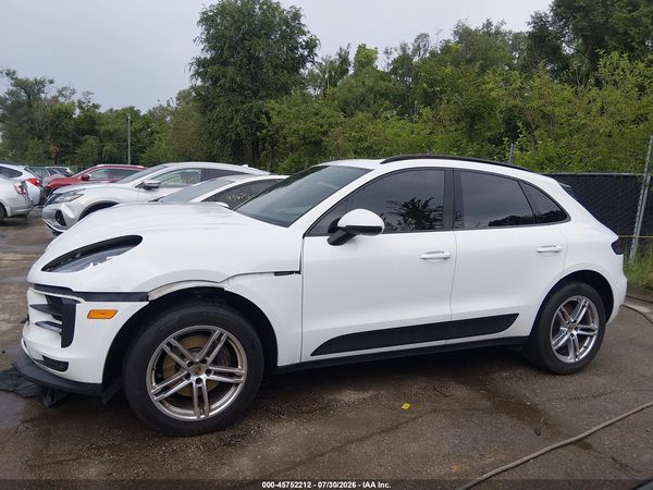 2020 PORSCHE MACAN — I117