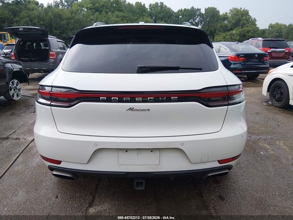 2020 PORSCHE MACAN — I119