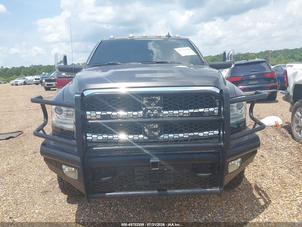 2018 RAM 3500 LARAMIE  4X4 8' BOX