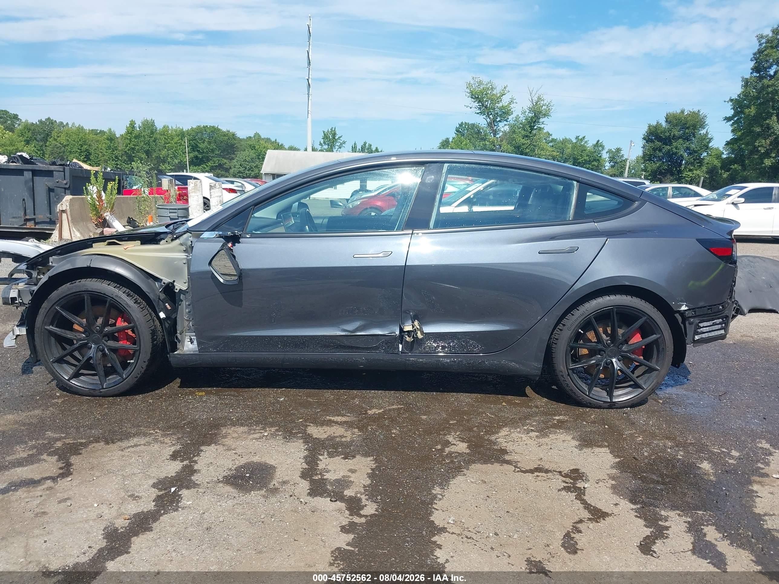 2018 TESLA MODEL 3 LONG RANGE/PERFORMANCE