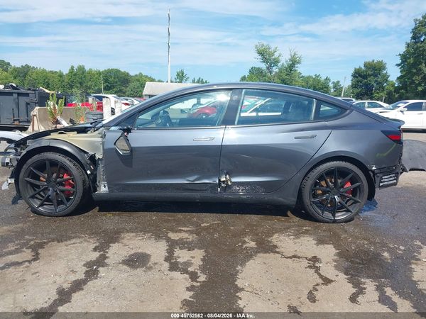 2018 TESLA MODEL 3 LONG RANGE/PERFORMANCE