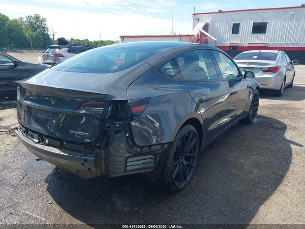 2018 TESLA MODEL 3 LONG RANGE/PERFORMANCE