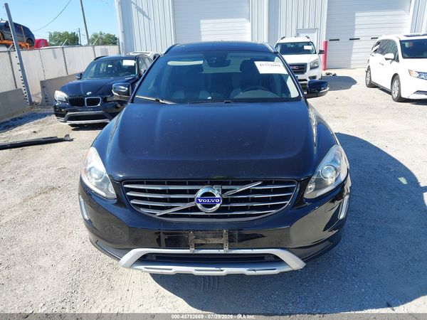 2017 VOLVO XC60 T6 DYNAMIC