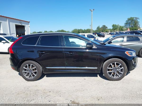 2017 VOLVO XC60 T6 DYNAMIC