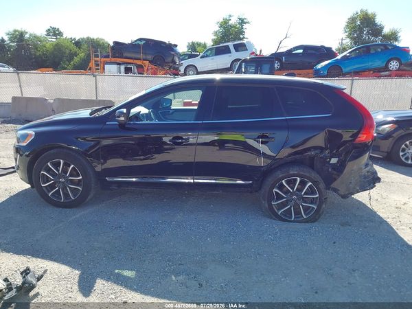 2017 VOLVO XC60 T6 DYNAMIC
